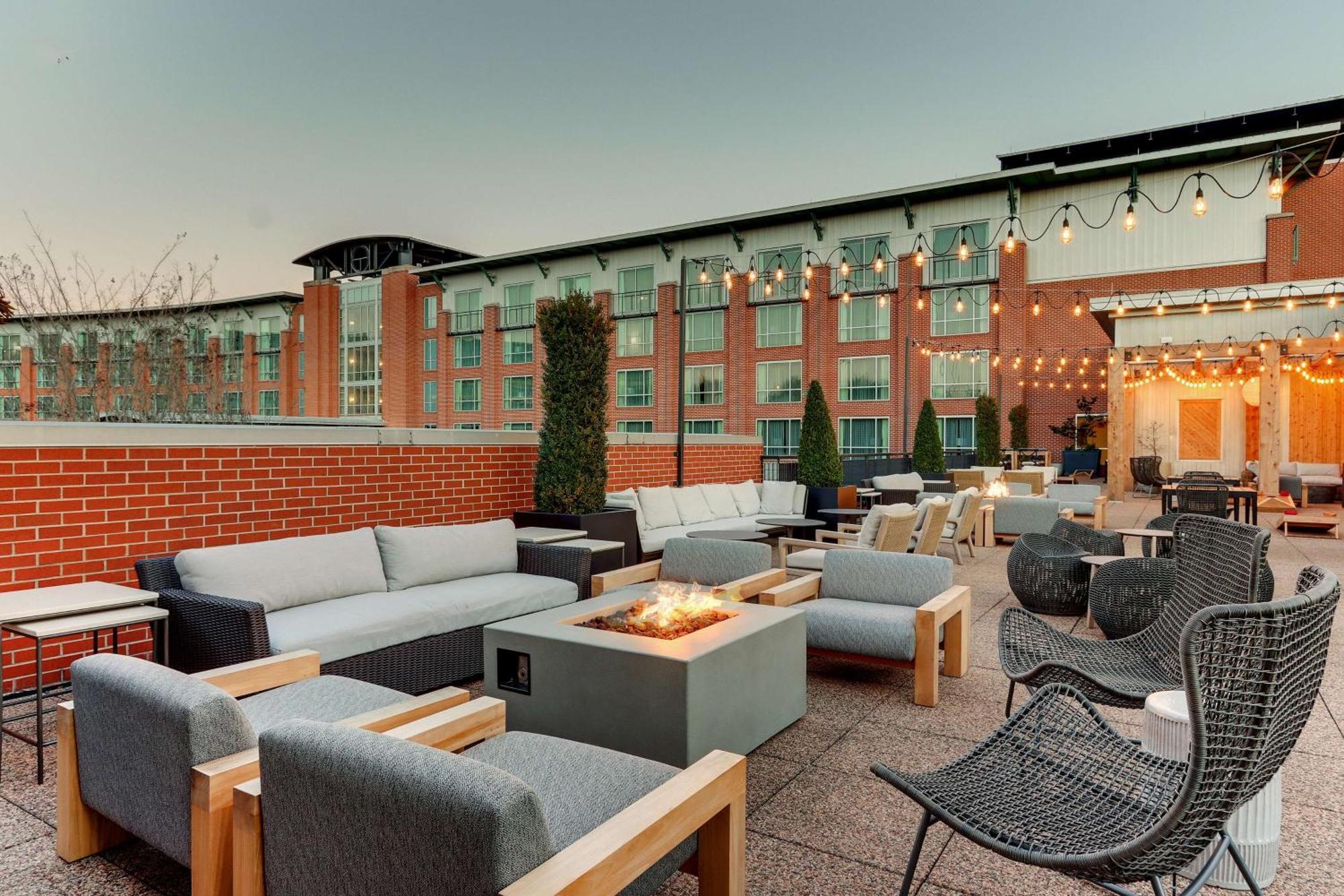 The Chattanoogan Hotel, Curio Collection By Hilton Exterior foto